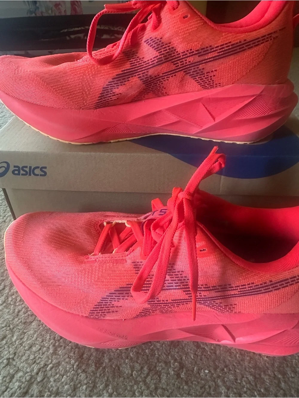 ASICS Novablast 5 - Picture 3 of 5
